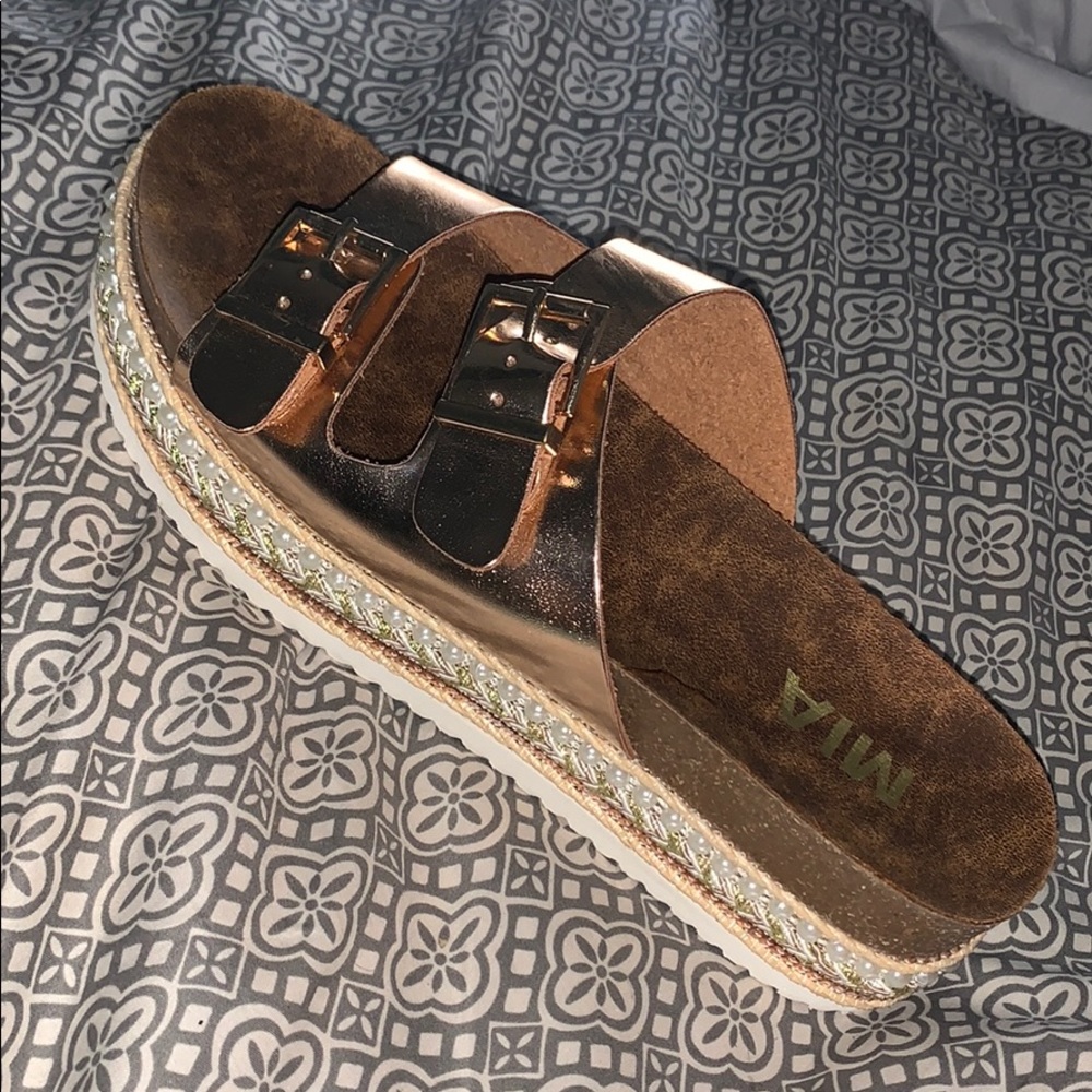 Slide on shoes